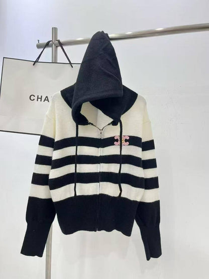 *New collections    
120 dhs🪙🌨️
*good  quality  ✅
*Sizes: free size 
*AVAILABLE NOW*

Zain231
♥️♥️♥️