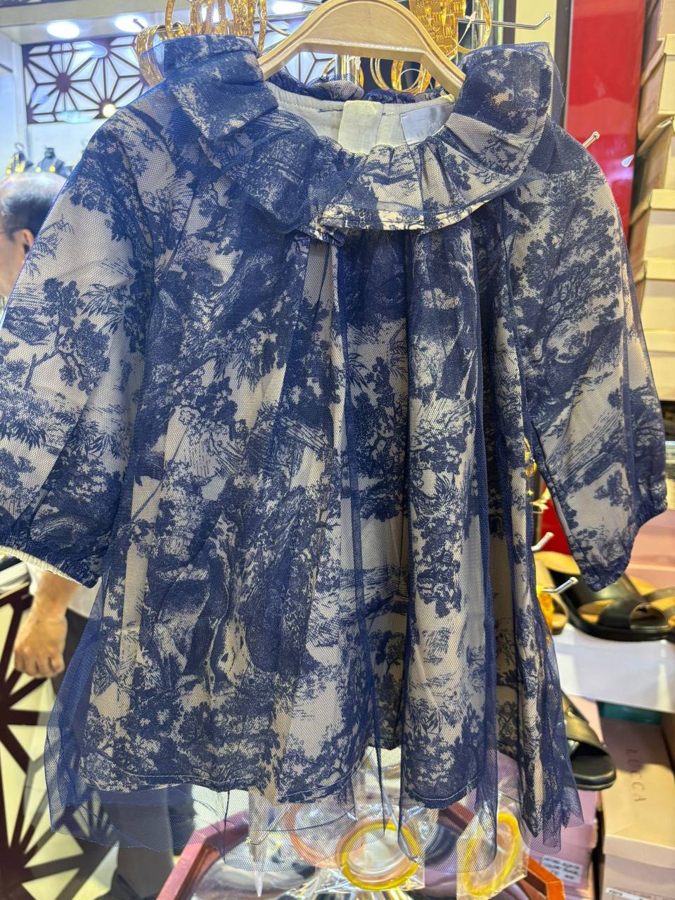 Dior
3-6，6-9，9-12，12-18，18-24m 
120 dhs✅

Zain151
♥️♥️♥️