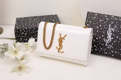 YSL

90 dhs✅

with box
🎁🎁🎁

Zain50
♥️♥️♥️