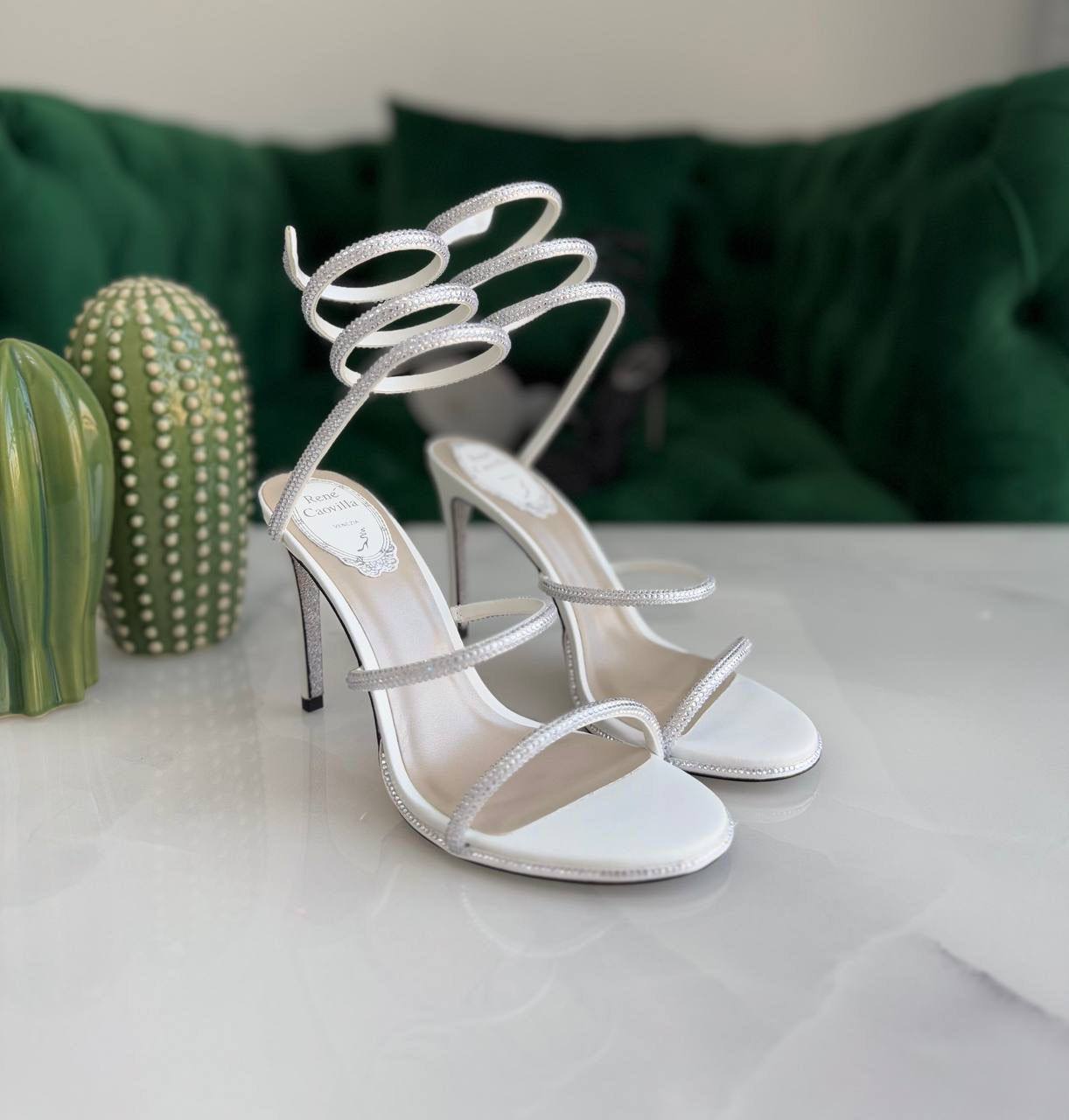 RENE CAOVILLA  ✔️
VIP QUALITY ✅
Size : 36 TO 41 🐾
490 dhs✅

Zain113
♥️♥️♥️