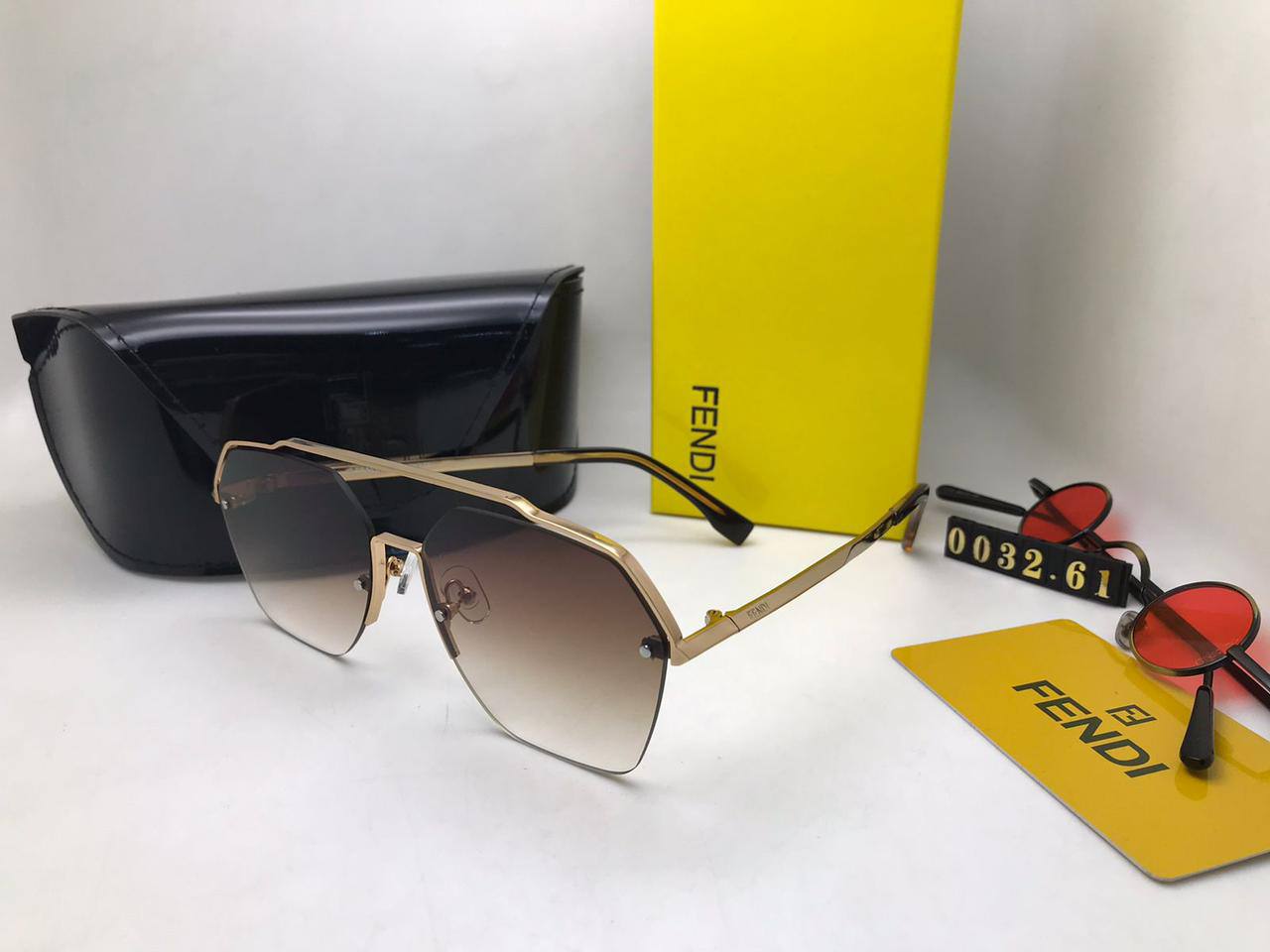 Fendi
master quality 
180 dhs💓

Zain126
