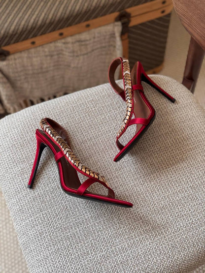 GIUSEPPE ZANOTTI 🖤
Size: 36 to 41
Super master quality 
450 dhs✅

Zain198
♥️♥️♥️