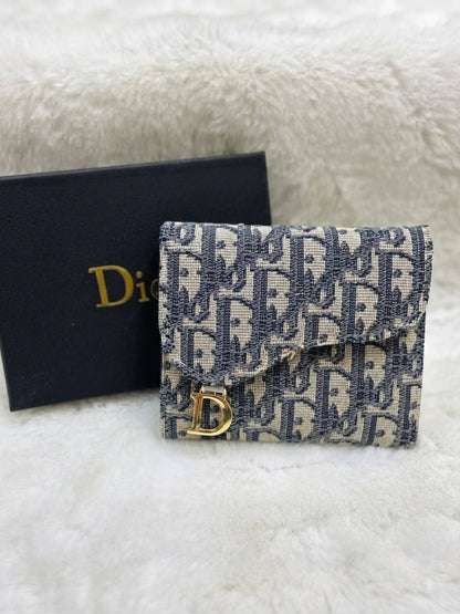 Dior YSL
NEW CAME
SMALL WALLET
GOOD QUALITY
30 dhs🇦🇪🇦🇪

Zain40
♥️♥️♥️