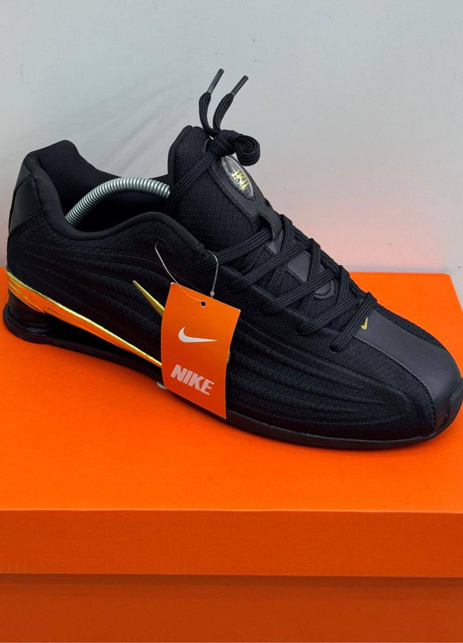 Nike
Size 40-45⚡️
140 dhs💓

Zain183
♥️♥️♥️