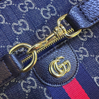 GUCCI 
COPY ONE 
SPECIAL OFFER WITH BOX 
140 dhs💓
SIZE : 30cm

Zain17
♥️♥️♥️