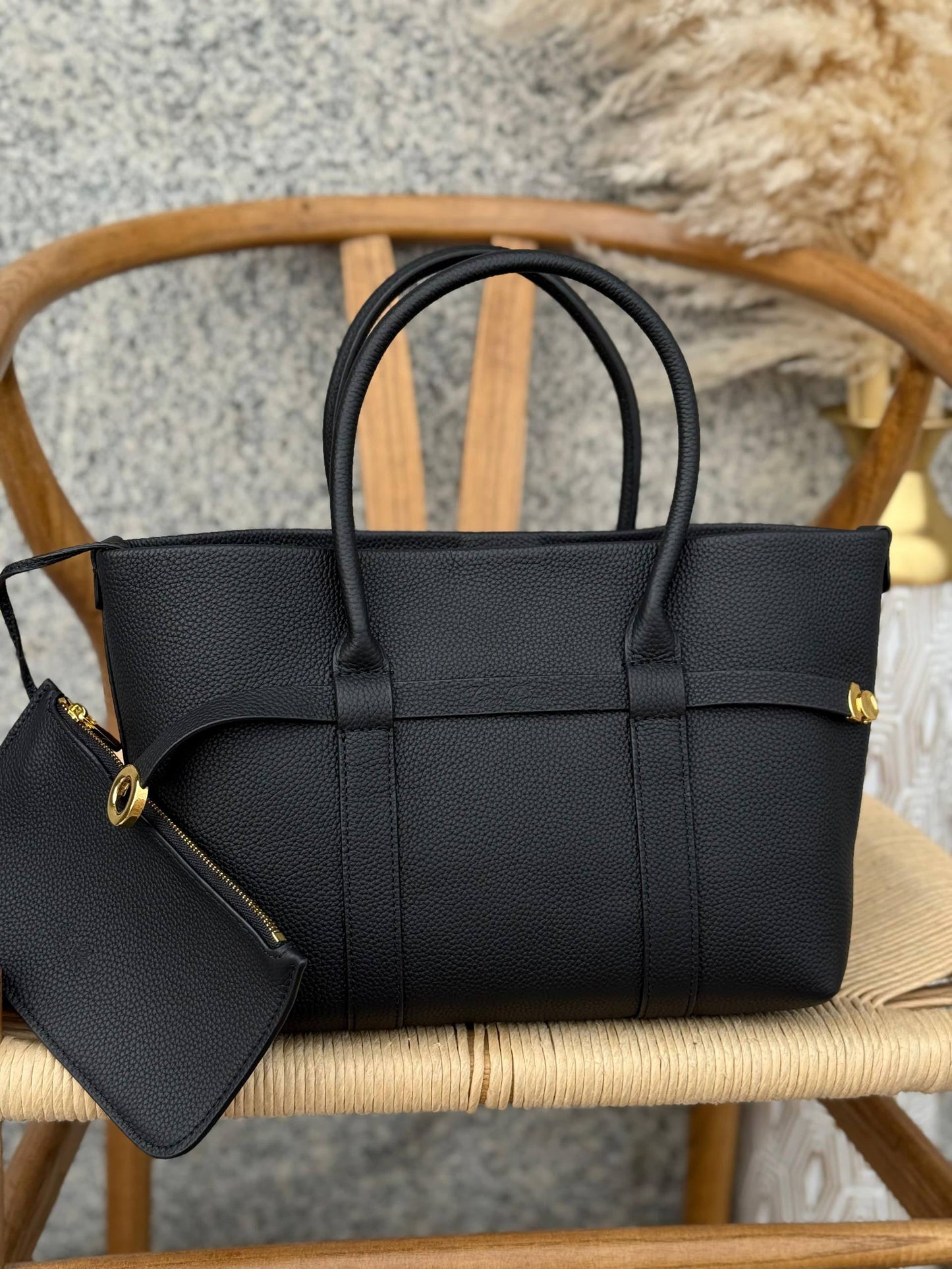 New collection✨✨✨
LORO PIANA
26cm
380 dhs🪙🌨️
Top quality

Zain167
♥️♥️♥️