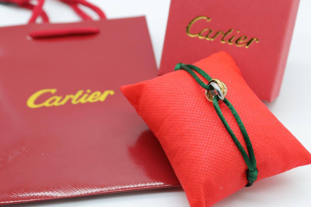 Bracelet 
55 dhs💓
+Box and paper bag🎁

Zain33
♥️♥️♥️