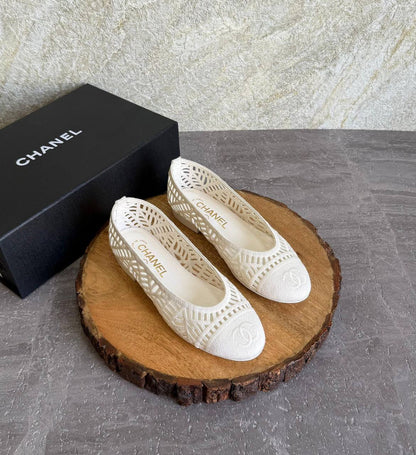 CHANEL 💫😍
SuperMaster Quality 💯
450 dhs✅
Size: 36-41 💥

Zain171
♥️♥️♥️