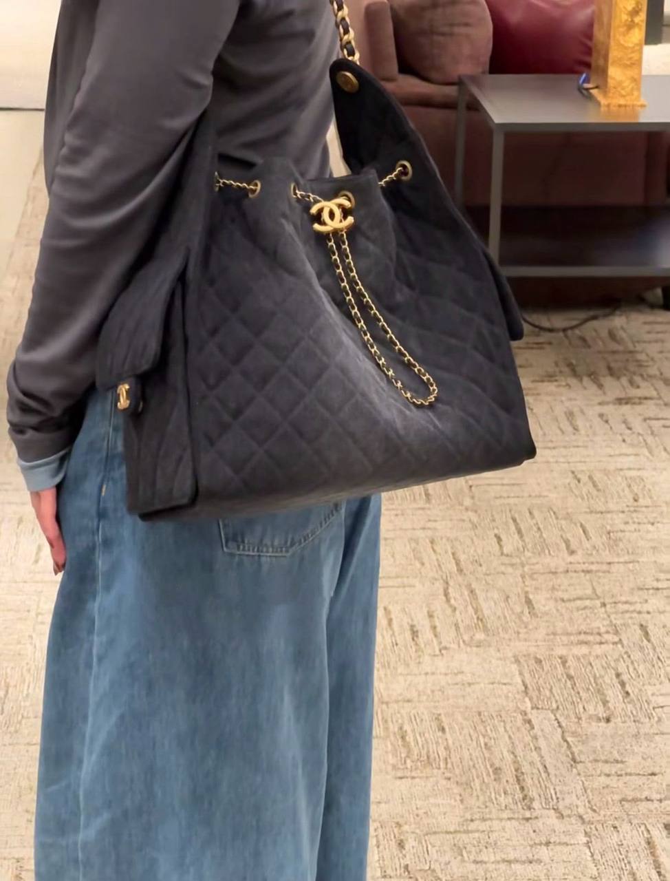 CHANEL 
COPY ONE 
BIG SIZE 
230 dhs🇦🇪🇦🇪

Zain295
♥️♥️♥️