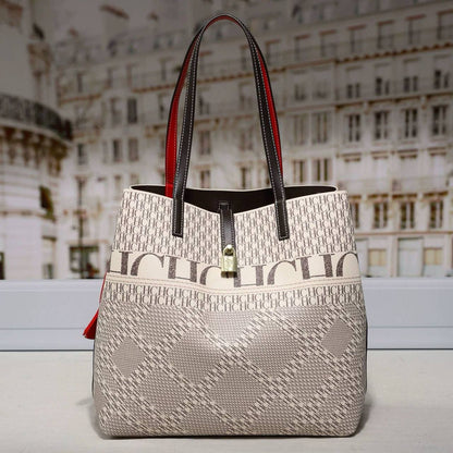 CH
130 dhs🪙🌨️ size 23cm
130 dhs🪙🌨️ size 31cm
150 DHS🪙🌨️ 30cm 2in1

Zain07
♥️♥️♥️