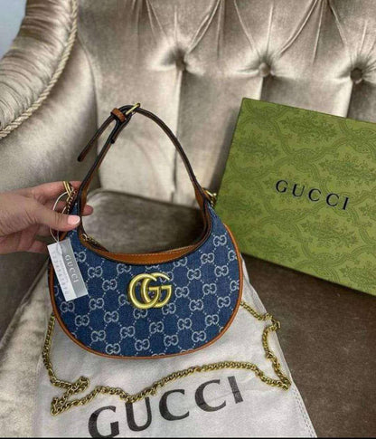 Gucci 
Good Quality 
With Box 
🎁🎁🎁

100 dhs🪙💚

Zain250
♥️♥️♥️