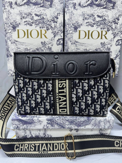 Dior - Fendi - Gucci
With box 
75 dhs✅

Zain50
♥️♥️♥️