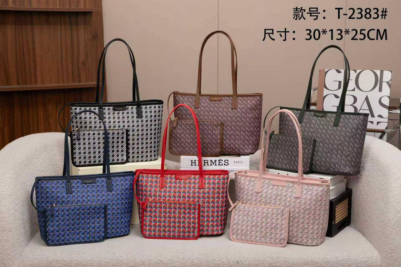 Tory Burch
95 dhs❣️

Zain07
♥️♥️♥️