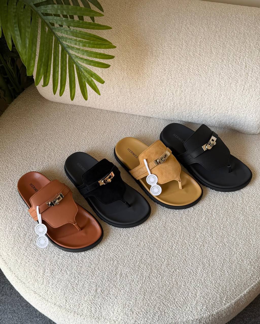 HERMES 
SuperMaster Quality 💯
450 dhs🇦🇪🇦🇪
Size: 36-41 💥

Zain171
♥️♥️♥️