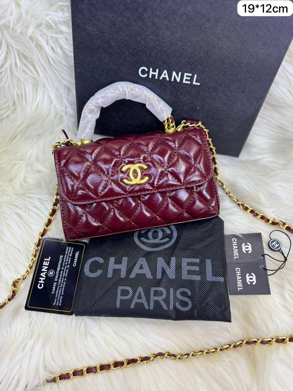 💗 Chanel Kelly / mini
1️⃣ First quality＋🎁
Size : 19*12 / 10*8  cm
80 dhs🇦🇪🇦🇪

with box🎁

Zain115
♥️♥️♥️