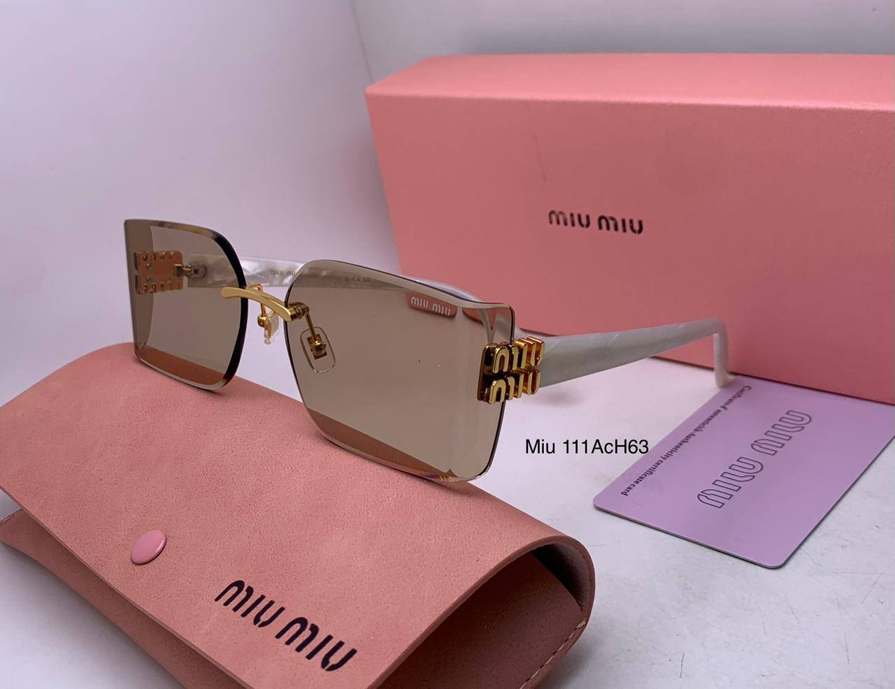 Miu Miu
Master quality 
180 dhs🌺

Zain126
♥️♥️♥️