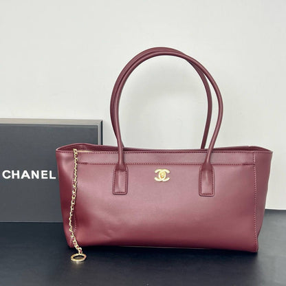 Chanel
Master🌺
33cm 
35cm
350 dhs✅

Zain228
♥️♥️♥️