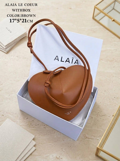 Alaia
 ʟᴇ ᴄᴏᴇᴜʀ ʜᴇᴀʀᴛ sʜᴀᴘᴇ ᴄʀᴏssʙᴏᴅʏ 
sɪʟᴠᴇʀ ʜᴀʀᴅᴡᴀʀᴇ  
𝟐ᴢɪᴘ ᴄʟᴏsᴜʀ  ᴀᴅᴊᴜsᴛᴀʙʟᴇ sᴛʀᴀᴘ 
ᴀʟᴀɪᴀ ᴅᴜsᴛ ʙᴀɢ
ᴡɪᴛʜʙᴏx
🎁🎁🎁

125 dhs✅

Zain56
♥️♥️♥️