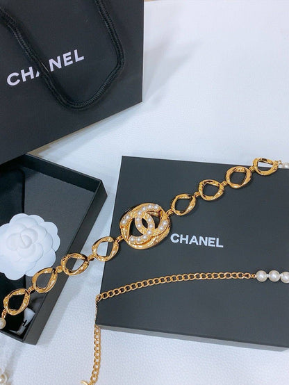 Chanel

master quality

380 dhs🇦🇪🇦🇪

Zain164
♥️♥️🇦🇪