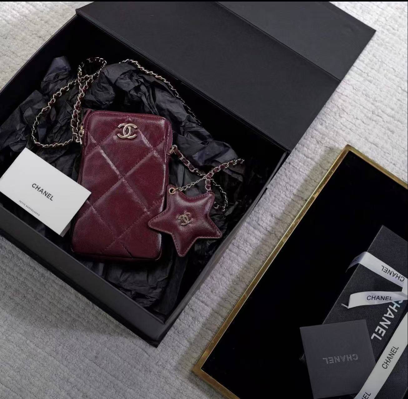Chanel
85 dhs🇦🇪🇦🇪

Zain26
♥️♥️♥️