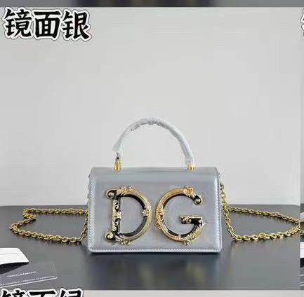 D&G
115 dhs🪙🌨️

Zain143
♥️♥️♥️