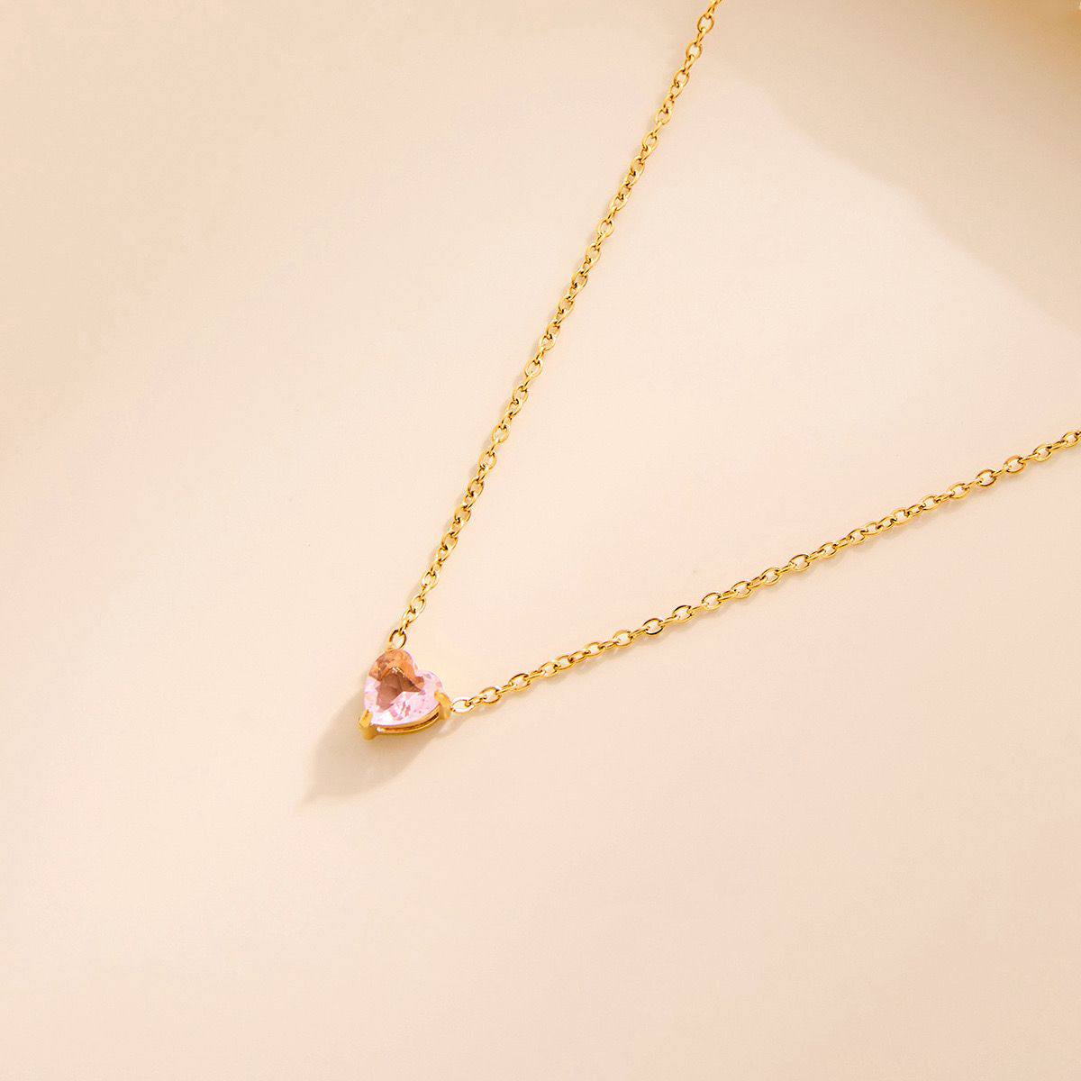 New arrival stainless steel Necklaces color not change 
20 dhs❣️

Zain243
♥️♥️♥️