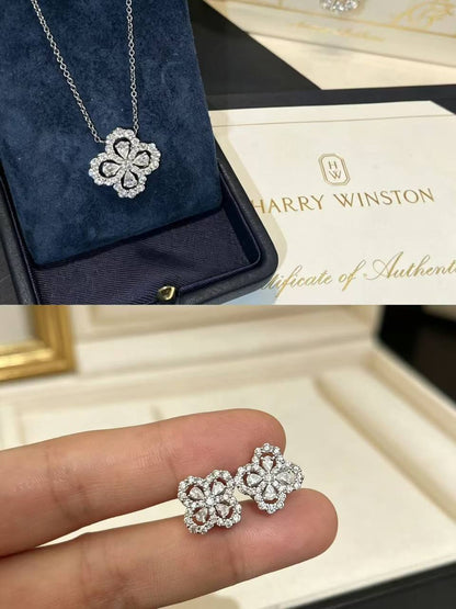 Harry Winston set 🍂
Necklace 
Earrings 
Master quality 🎀

*90* AED normal box 📦

Zain48
♥️♥️♥️
