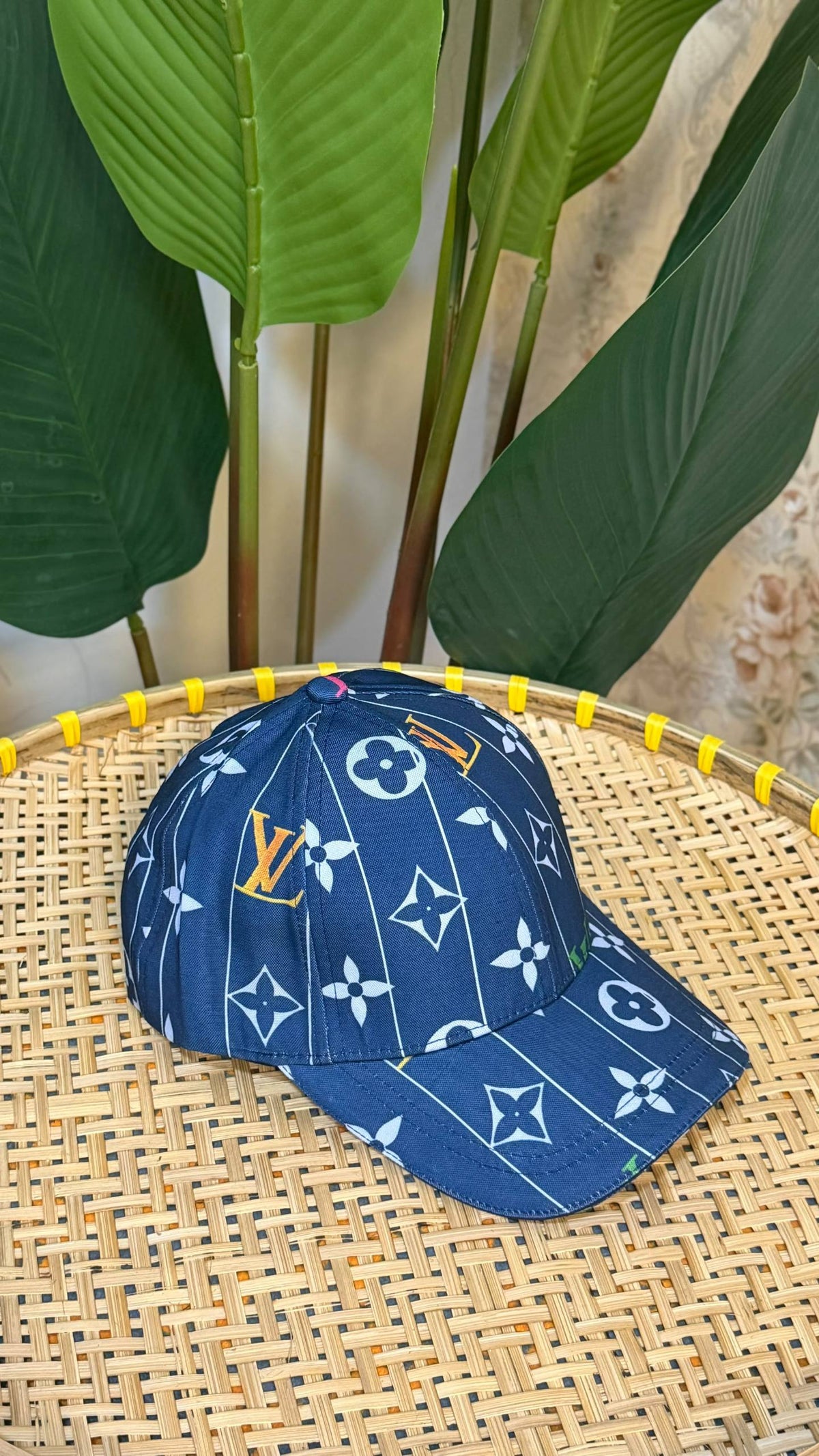 LV CAP

VVIP QUALITY

180 dhs🇦🇪🇦🇪

Zain281
♥️♥️♥️