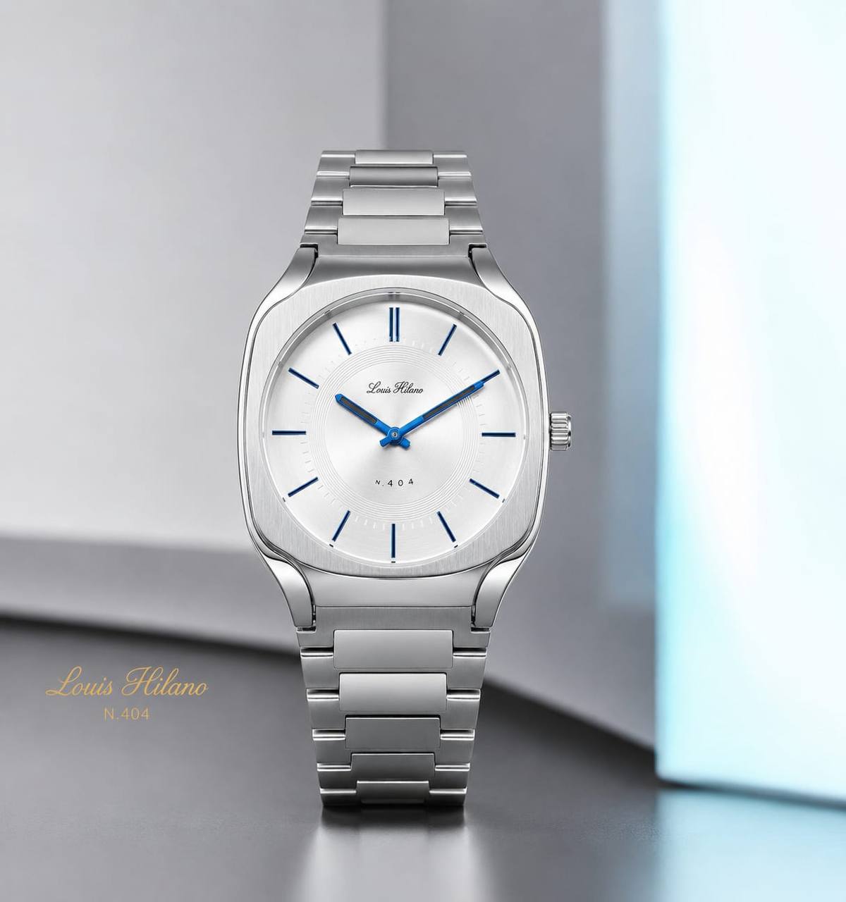Louis Hilano watch for men good quality 
260 dhs✅

Zain59
♥️♥️♥️