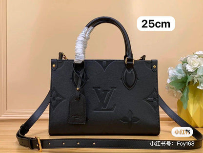LV
Master
LV top quality 
#36cm=440 dhs✅🥰
#25cm=420 dhs✅❤️🥳

Zain228
♥️♥️♥️