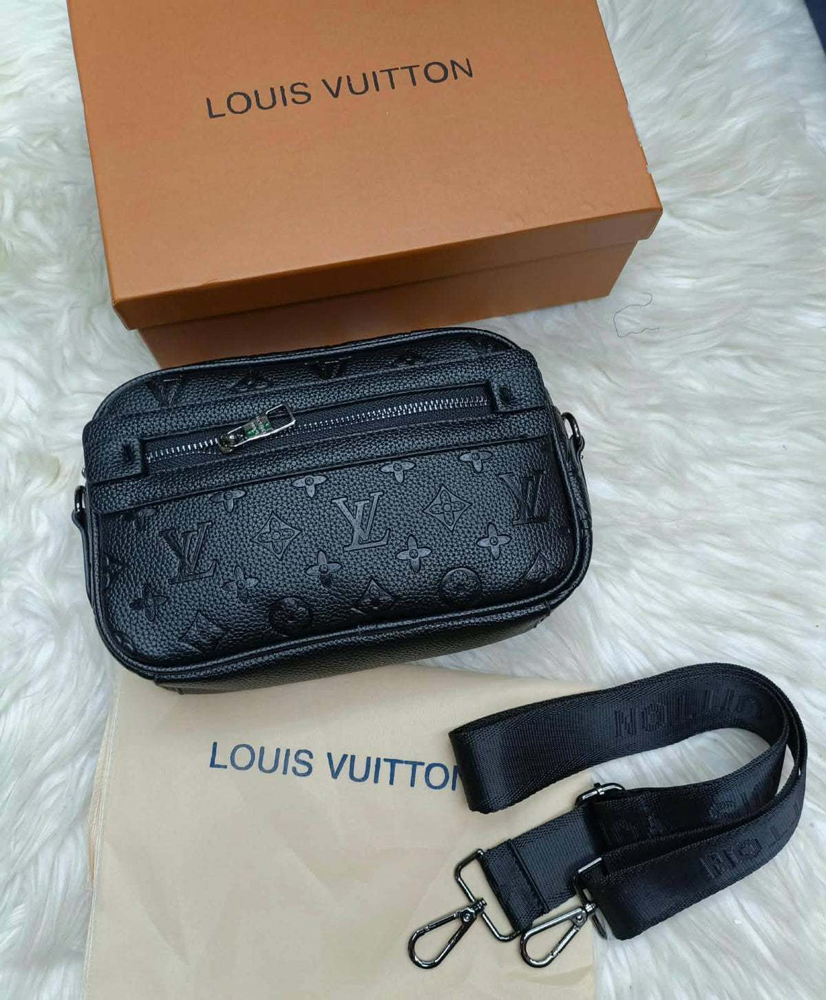 Men bags

Dior
Lv

AVAILABLE MANS SIDE BAGS WITH BOX 🎁 

100 dhs🇦🇪🇦🇪🇦🇪
GOOD QUALITY 🎁

Zain169
♥️♥️♥️