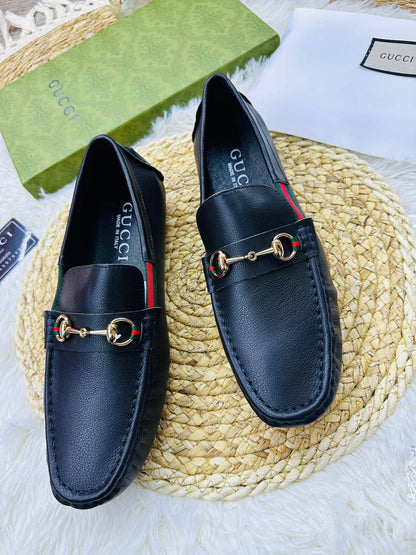Hermes - Armani - Gucci - Fendi
High quality 
size 40-46 
250 dhs🪙🖤

Zain132
♥️♥️♥️