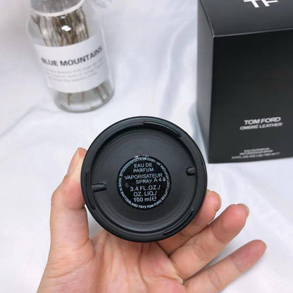 Tom Ford
100 ml
35 dhs💓

Zain17
♥️♥️♥️