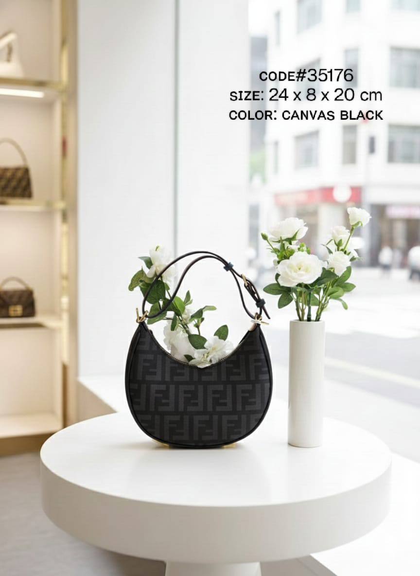 FENDI ғᴇɴᴅɪɢʀᴀᴘʜʏ
ʜᴀʟғ ᴍᴏᴏɴ ᴛᴏᴘ sʜᴏᴜʟᴅᴇʀ ʙᴀɢ
ᴄᴀɴᴠᴀs ᴊᴀᴄǫᴜᴀʀᴅ ғᴀʙʀɪᴄ
& ᴍᴀᴛᴛᴇ ʟᴇᴀᴛʜᴇʀ ᴍᴀᴛᴇʀɪᴀʟ
ɪᴛ ʜᴀs ʟᴏɴɢ sᴛʀᴀᴘ
ɢᴏʟᴅ ʜᴀʀᴅᴡᴀʀᴇ
sɪᴢᴇ : 24 cm

70 dhs✅

Zain31
♥️♥️♥️