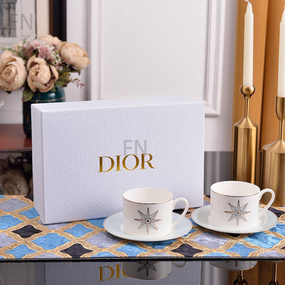 Branded mugs set

130 dhs 
set 4 pc 

with box🎁🎁🎁

Zain205
♥️♥️♥️