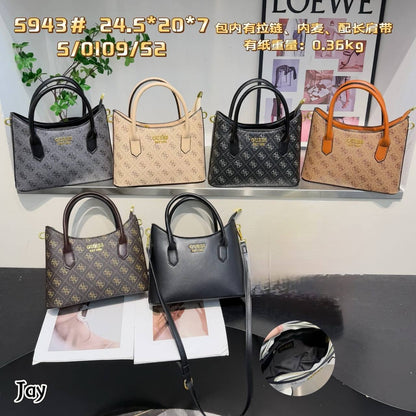 Guess
70 dhs✅

Zain232
♥️♥️♥️