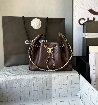 COACH 
GOOD QUALITY 
WITH BOX 
120 dhs🇦🇪🇦🇪

Zain295
♥️♥️♥️
