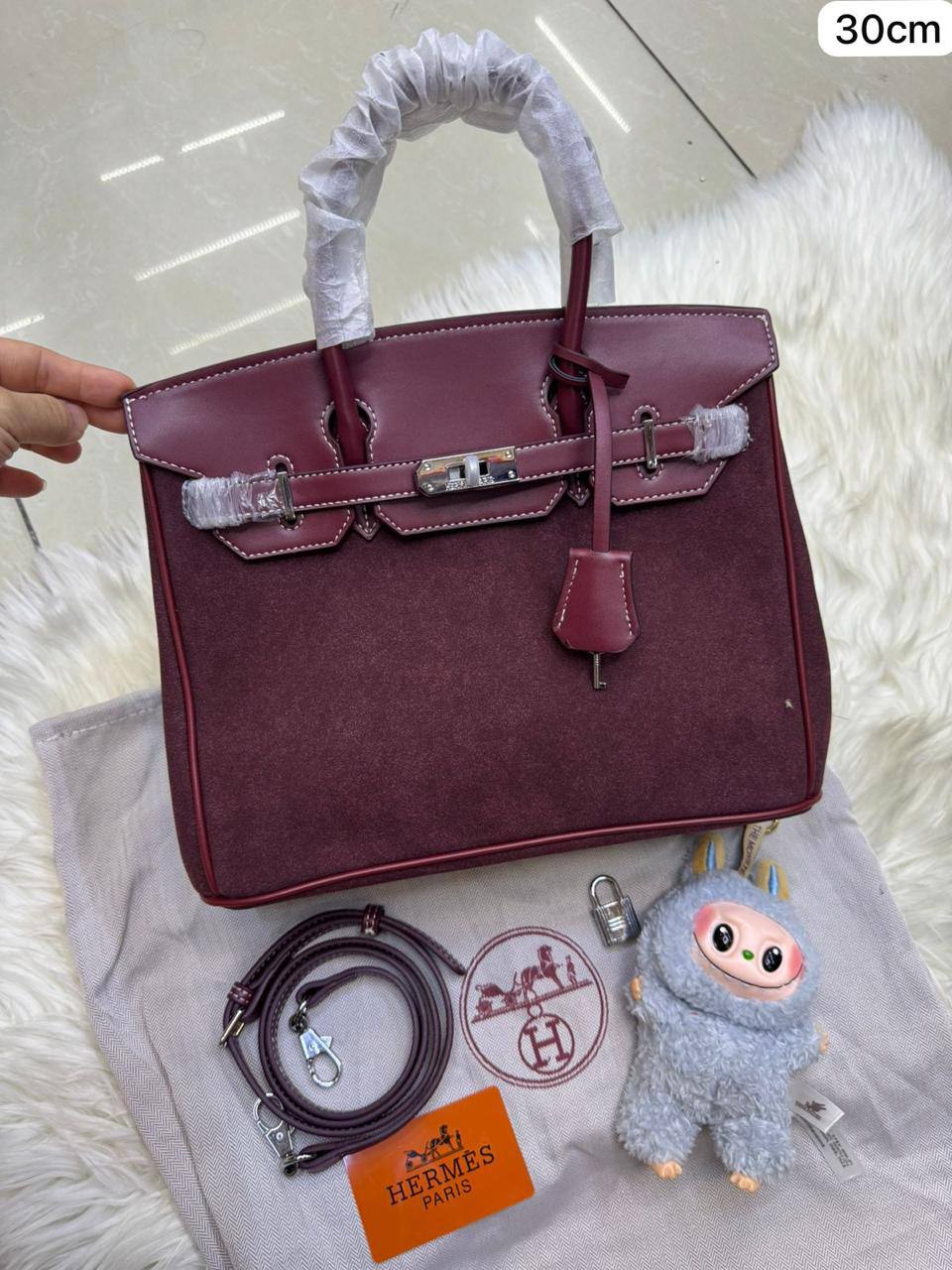 💎Hermes Birkin Suede new 🌟
1⃣️ First quality 
Size : 30 * 22  cm
120 dhs🌺

Zain115
♥️♥️♥️