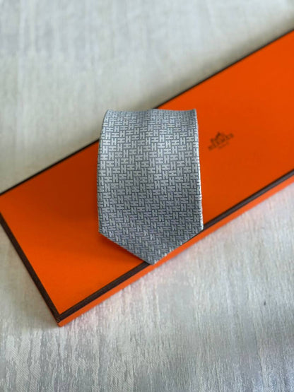 TIE
*Master quality*
*New collection*
190 dhs💓

Zain179
♥️♥️♥️