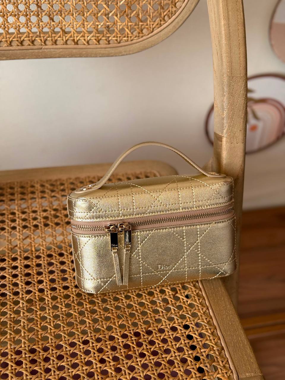 New Collection✨✨✨
DIOR
19cm
340 dhs🇦🇪🇦🇪
*MASTER QUIETLY*
With box🎁

Zain167
♥️♥️♥️