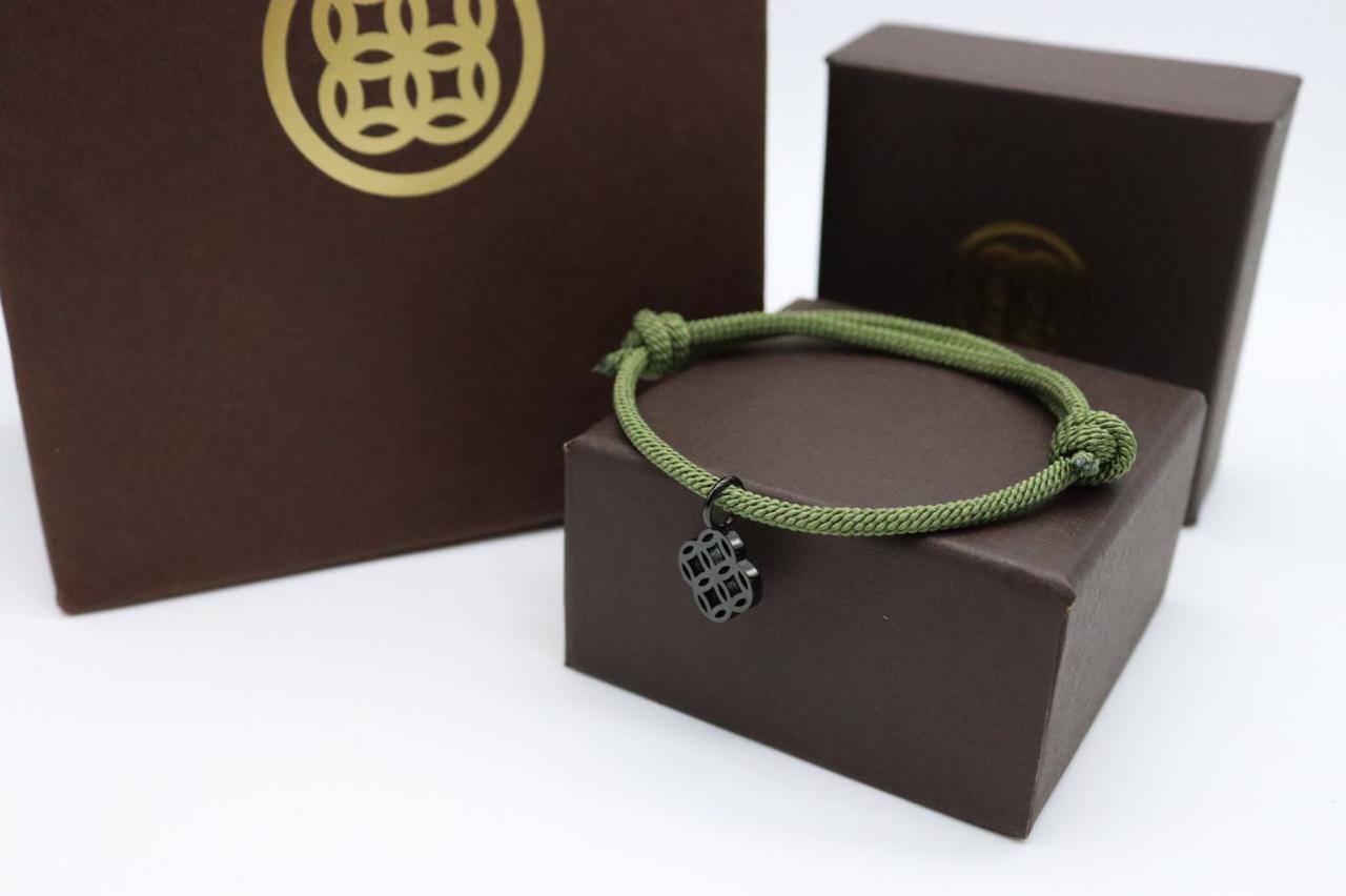 Bracelet 
55 dhs💓
+Box and paper bag🎁

Zain33
♥️♥️♥️