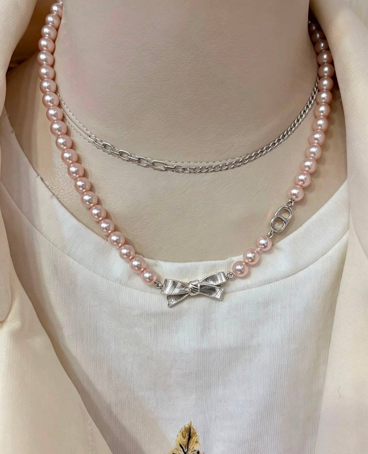 Dior 
Necklace 🐦‍🔥
Bracelet ❤️‍🔥
Master quality 💯
With normal boxes 📦 
105 dhs🇦🇪🇦🇪


With master box 🗃️ 
115 dhs🇦🇪🇦🇪

Zain216
♥️♥️♥️