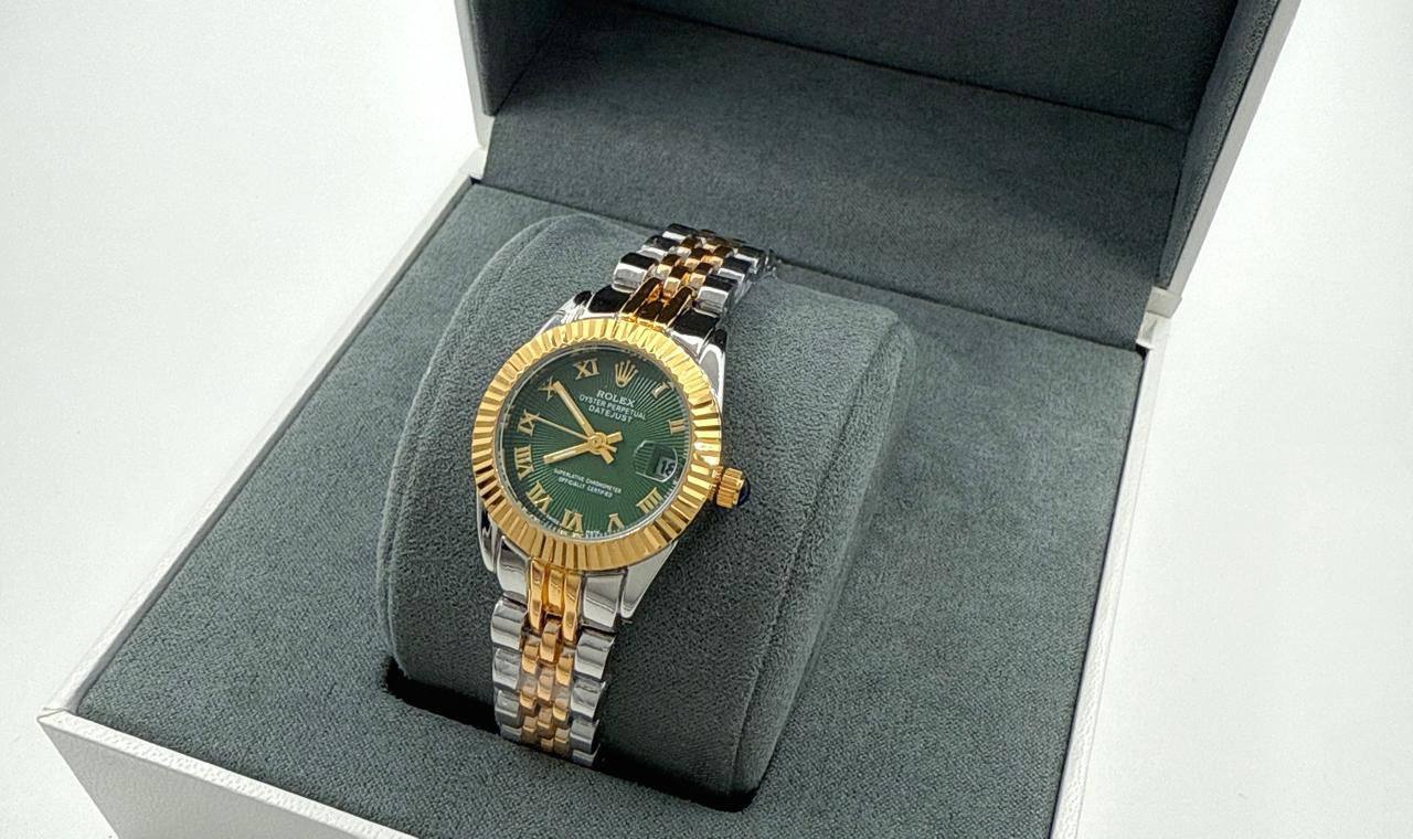 New ladies watch 
55 dhs🪙🌨️

Zain45
♥️♥️♥️