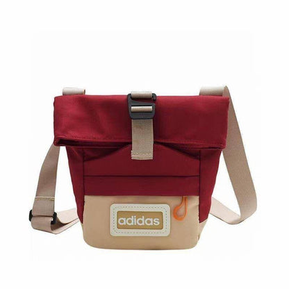 Adidas
22*20 cm
30 dhs🪙💚

Zain17
♥️♥️♥️