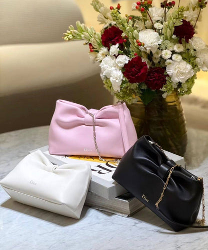 Dior
100 dhs✅
Good-quality 

with box🎁🎁🎁

Zain35
♥️♥️♥️