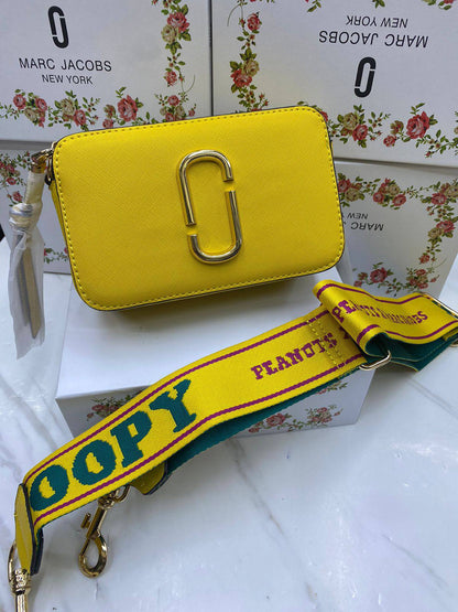 Marc Jacobs

withbox 
🎁🎁🎁

95 dhs💓

Zain143
♥️♥️♥️