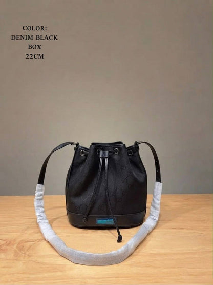 Gucci ʙᴜᴄᴋᴇᴛ ʙᴀɢ
ʜᴀɴᴅʙᴀɢ/ ʟᴏɴɢ sᴛʀᴀᴘ
Fʀᴏɴᴛ ʟᴏɢᴏ sɪʟᴠᴇʀ ʜᴀʀᴅᴡᴀʀᴇ 
ᴡɪᴛʜ ᴍᴀʀʀᴏɴ ʙᴏx
Cᴀɴᴠᴀs 
Sɪᴢᴇ: 22ᴄᴍ
130 dhs🇦🇪🇦🇪

Zain56
♥️♥️♥️