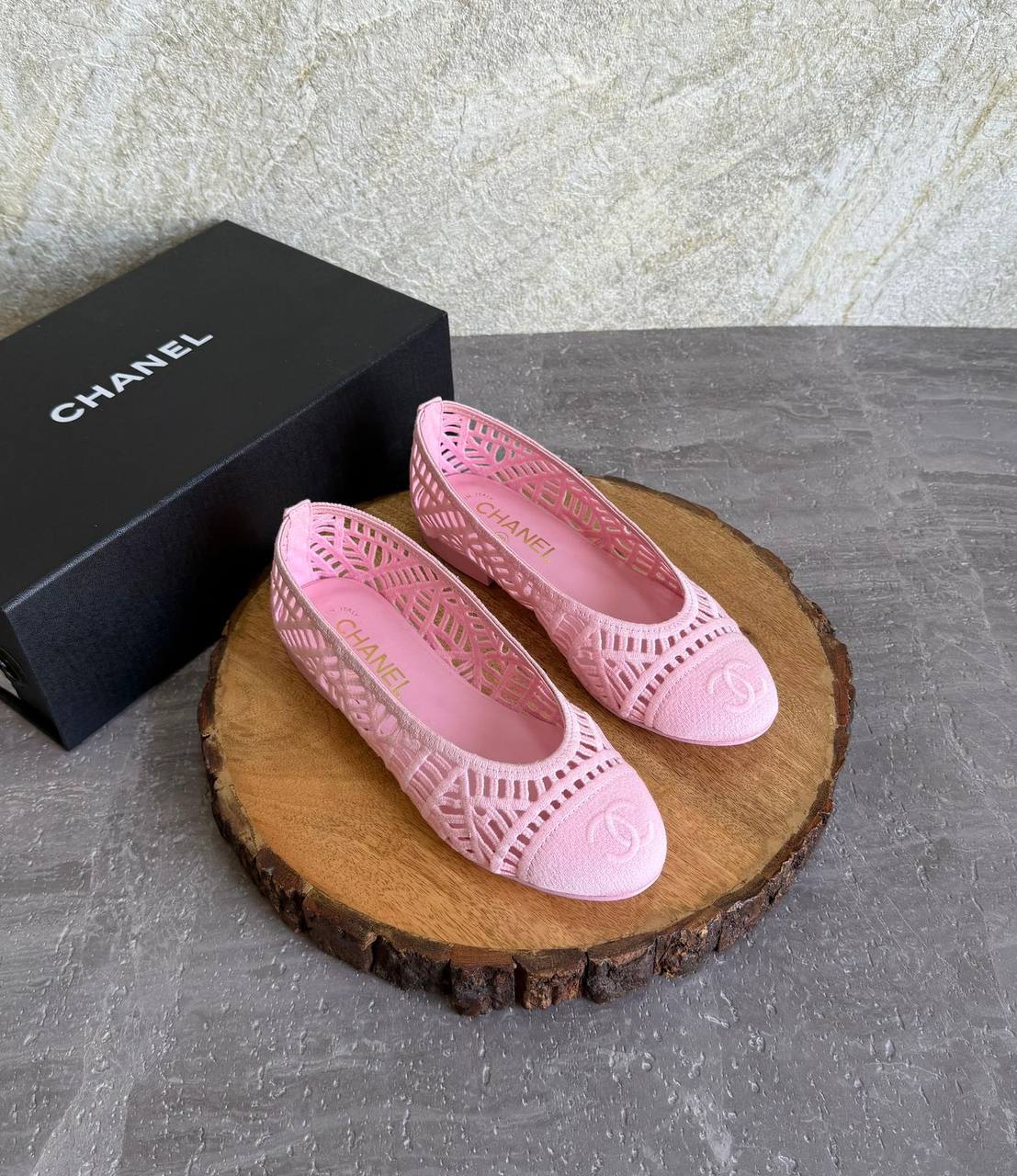 CHANEL 💫😍
SuperMaster Quality 💯
450 dhs✅
Size: 36-41 💥

Zain171
♥️♥️♥️