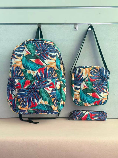 School bags
Is 1 pic 75 dhs💓 
Size 46*31 

Zain161
♥️♥️♥️