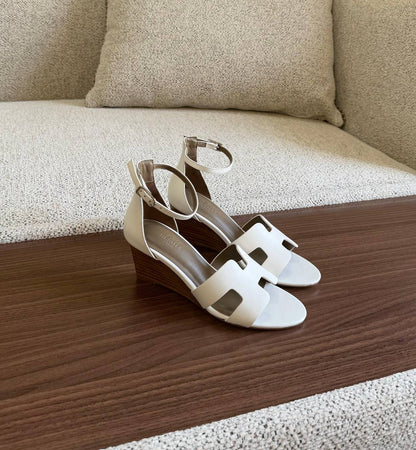 HERMES 🐎
SuperMaster Quality 💯

500 dhs🇦🇪🇦🇪

Size: 36-41 💥
Zain171
♥️♥️♥️